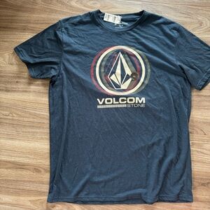 Men’s XL volcom tshirt
